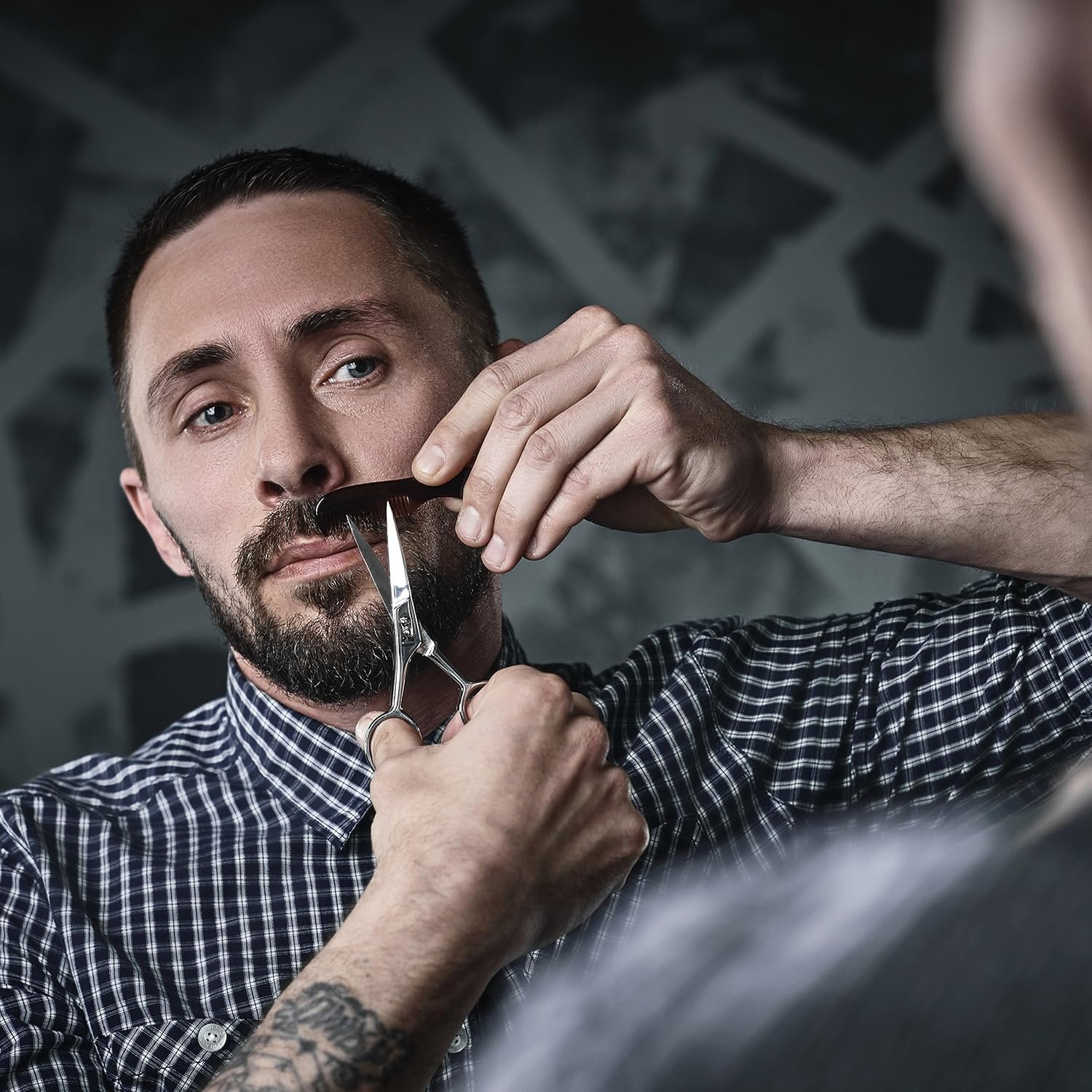 Facial Grooming Scissors & Comb Kit
